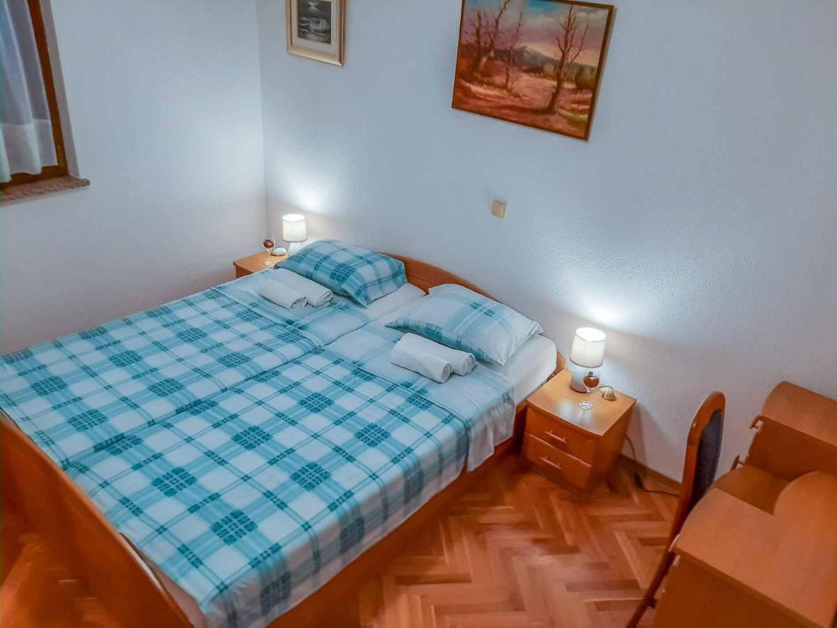 Apartman Mauro Malinska Exterior foto